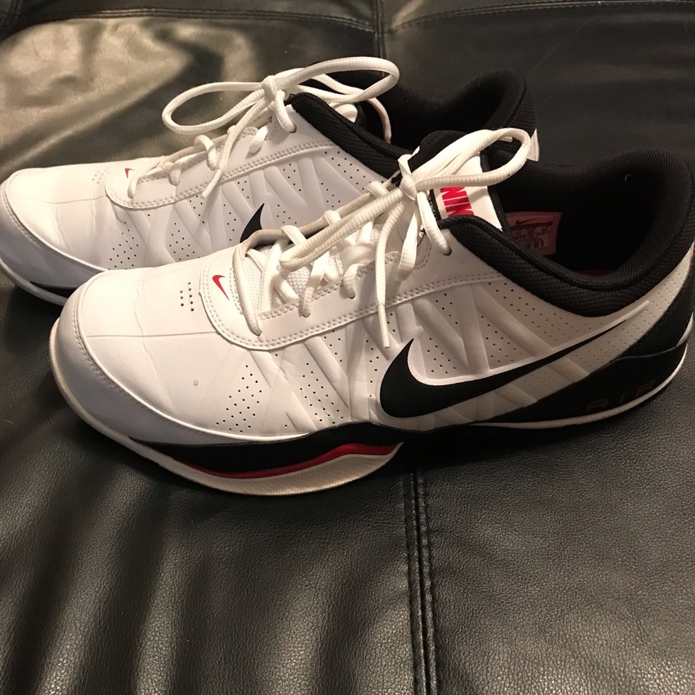 Nike Air Ring Leader Low’s